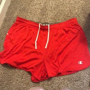 Champion Shorts 👩🏼‍🌾